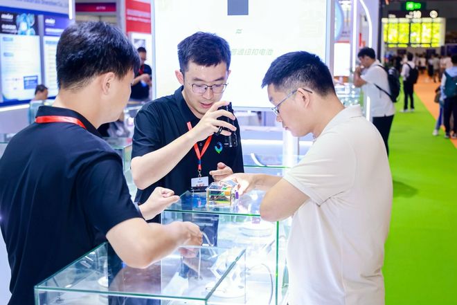 轮融资加速钙钛矿消费级产业化落地钙钛矿企业炎和科技完成超亿元A(图2) 轮融资加速钙钛矿消费级产业化落地钙钛矿企业炎和科技完成超亿元A(图2)