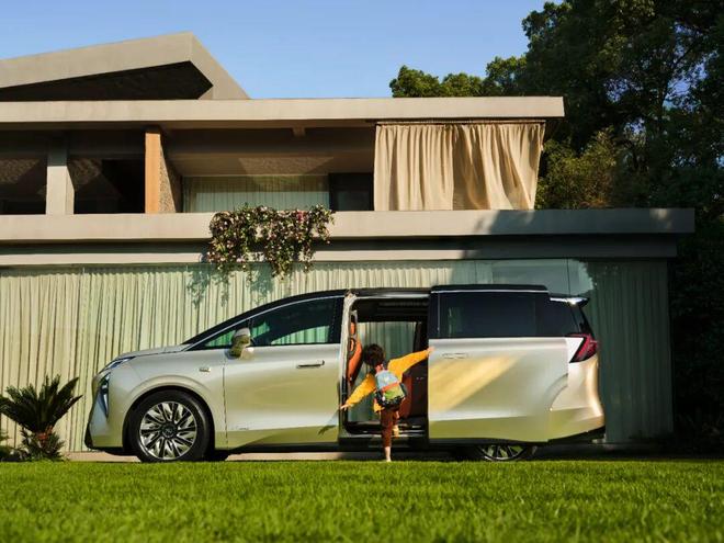 99万起焕新MPV豪华别克至境世家上市43(图15) 99万起焕新MPV豪华别克至境世家上市43(图15)